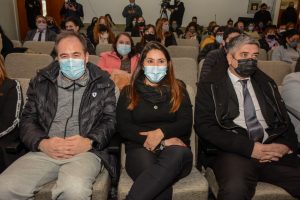 Alicia encabezó la firma de convenios destinados a la formación de agentes para la atención de infancias y adolescencias