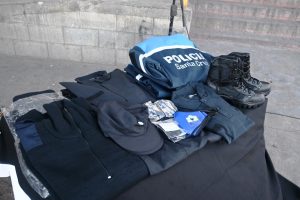 Se hizo entrega de nuevos uniformes para la Policía de Puerto Deseado