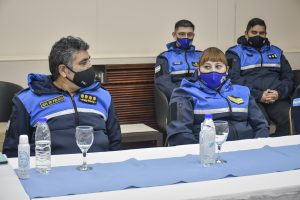 Alicia recibió a los efectivos que le salvaron la vida a un bebé