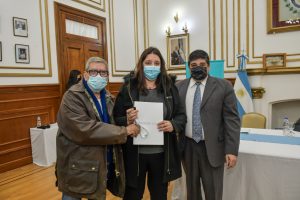 Alicia participó del acto de firma de acta para fortalecer los sistemas sanitarios de Río Gallegos y Río Turbio