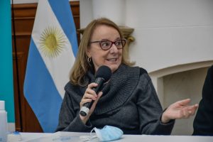 Alicia participó del acto de firma de acta para fortalecer los sistemas sanitarios de Río Gallegos y Río Turbio