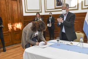 #AUNARFAMILIAS: Santa Cruz otorgará fortalecimiento económico a familias que realicen cuidado transitorio de infancias