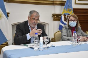 Lerner: “Estamos muy contentos de poder firmar este convenio con la provincia de Santa Cruz”