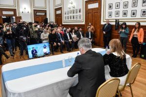 Alicia: "Este convenio es una base para el desarrollo en materia energética, inversión y empleo en Santa Cruz”