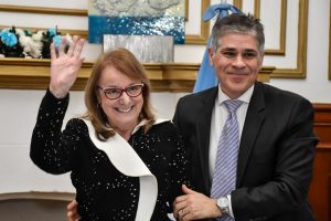 Alicia: "Este convenio es una base para el desarrollo en materia energética, inversión y empleo en Santa Cruz”