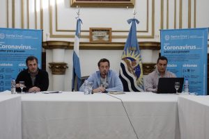 El ministro de economía realizó videoconferencia con legisladores