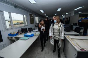 Alicia encabezó la presentación de la nueva maquinaria agrícola