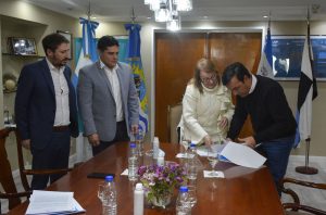 Acción Articulada: Alicia entregó resolución para avanzar en la construcción del estadio ARA San Juan