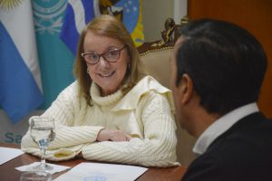 Acción Articulada: Alicia entregó resolución para avanzar en la construcción del estadio ARA San Juan