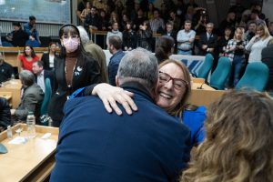 Alicia: “Aprendamos a construir juntos, Santa Cruz y el país nos necesita”