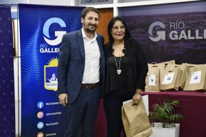 Alicia participó del acto de adjudicación de tierras fiscales a vecinos y vecinas de Río Gallegos