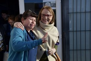 Alicia participó del acto de adjudicación de tierras fiscales a vecinos y vecinas de Río Gallegos