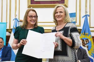 Jornada Histórica: Alicia puso en funciones al nuevo directorio de la Caja de Servicios Sociales