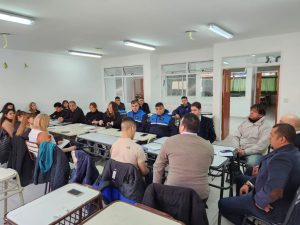 Seguridad se reunió con docentes en  Caleta Olivia
