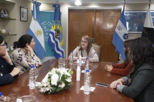 Alicia recibió autoridades con quienes dialogó sobre las leyes Belén y Olimpia