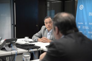 El Gobierno y ENOHSA analizaron los avances de obras en Santa Cruz