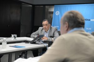 El Gobierno y ENOHSA analizaron los avances de obras en Santa Cruz