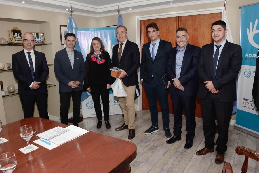 Álvarez: “El encuentro con YPF permite reafirmar los proyectos de Santa Cruz para aumentar la productividad”