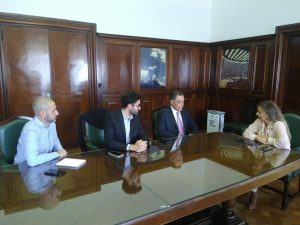 El Gobierno realiza gestiones para concretar obras de infraestructura eléctrica en Santa Cruz