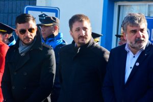 El Gobierno de Santa Cruz entregó una autobomba 0 km a Puerto San Julián