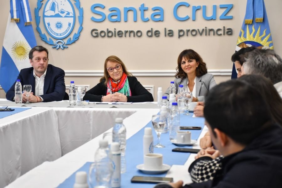 Alicia recibió a representantes de las Cámaras de Comercio de la provincia