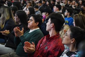 Alicia participó del acto en la entrega de licencias de conducir a jóvenes