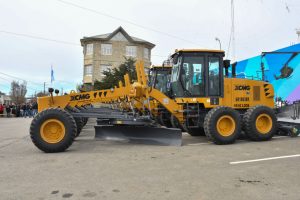 Hechos Para Crecer: Alicia presentó la adquisición de nuevas motoniveladoras