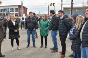 Hechos Para Crecer: Alicia presentó la adquisición de nuevas motoniveladoras