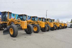 Hechos Para Crecer: Alicia presentó la adquisición de nuevas motoniveladoras