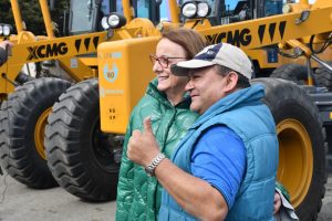 Hechos Para Crecer: Alicia presentó la adquisición de nuevas motoniveladoras