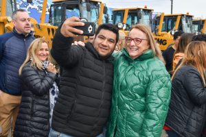 Hechos Para Crecer: Alicia presentó la adquisición de nuevas motoniveladoras