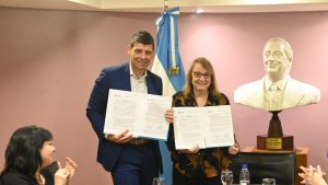 Alicia firmó convenio con la Universidad Jauretche para dictar diplomatura en violencias por razones de género