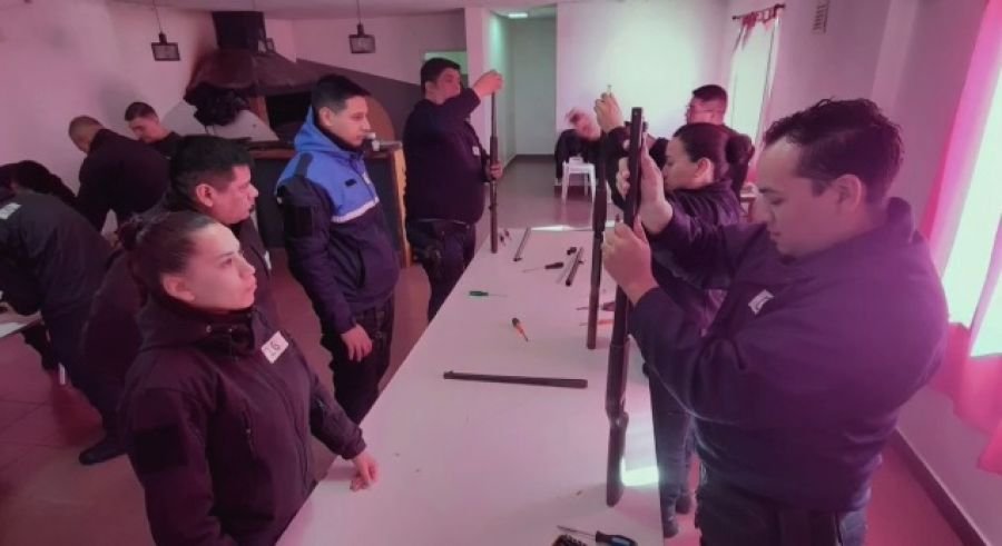 Finalizó el curso básico de “Operador de Escopeta Policial”