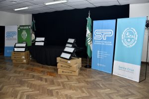 Alicia participó del acto de entrega de luminarias al Atlético Boxing Club de Río Gallegos