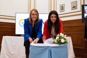 Alicia presentó el programa de tarifa social “Vale Santa Cruz”