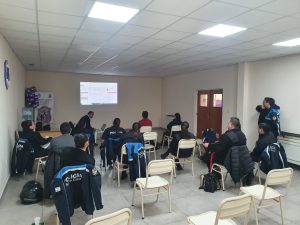Efectivos policiales recibieron capacitación sobre dispositivos duales