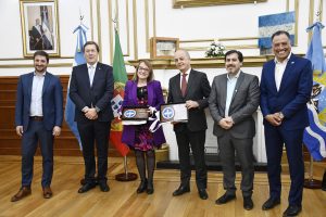 Alicia recibió al embajador de la República Portuguesa en Casa de Gobierno