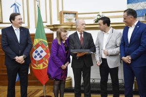 Alicia recibió al embajador de la República Portuguesa en Casa de Gobierno