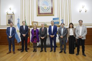 Alicia recibió al embajador de la República Portuguesa en Casa de Gobierno