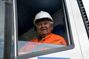 Alicia recorrió la obra de la nueva autovía Caleta Olivia -Comodoro Rivadavia