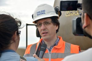 Alicia recorrió la obra de la nueva autovía Caleta Olivia -Comodoro Rivadavia