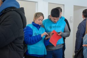Los Operativos Territoriales “Vale Santa Cruz” llegaron hoy al barrio San Benito de Río Gallegos