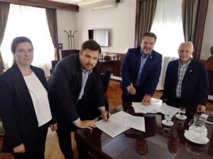 Seguridad y Fabricaciones Militares firmaron convenio para la adquisición de equipamiento