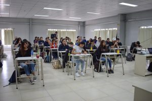 Represas:  Estudiantes de Escuelas Industriales recorrieron el emprendimiento energético más importante de Santa Cruz