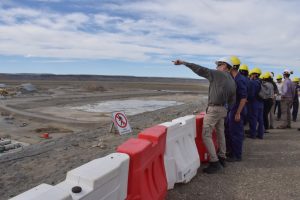 Represas:  Estudiantes de Escuelas Industriales recorrieron el emprendimiento energético más importante de Santa Cruz