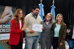Hechos Para Crecer: Alicia inauguró los Centro de Desarrollo Infantil en Río Gallegos y Piedra Buena