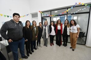 Programa “Mirarnos”: Estudiantes de primaria del Barrio San Benito recibieron sus lentes