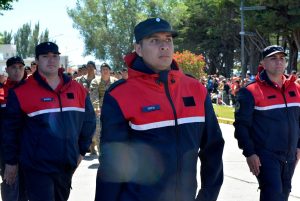 El Gobierno provincial acompañó el acto central por el 121° Aniversario de Caleta Olivia