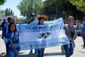 El Gobierno provincial acompañó el acto central por el 121° Aniversario de Caleta Olivia