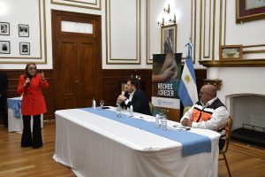 Alicia: “Con este manual tenemos que llegar a nuestra gente, lo antes posible”